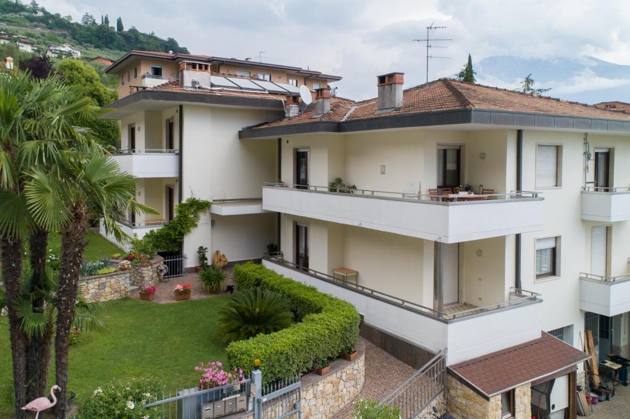 Apartments Leonardi Riva del Garda Exterior foto